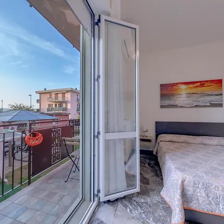 Ss. Smile Gasthof 3*