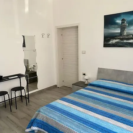 Ss. Smile Gæstehus 3*